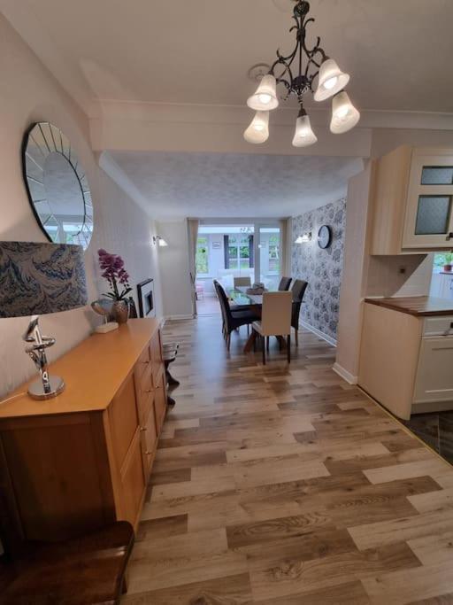Charming Coastal Bungalow Cayton Εξωτερικό φωτογραφία